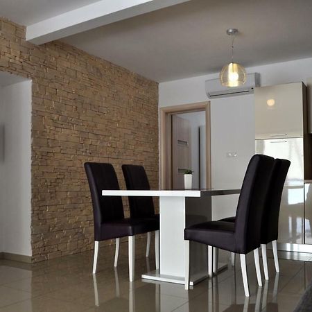 Bay Sascica Apartment Сали Екстериор снимка